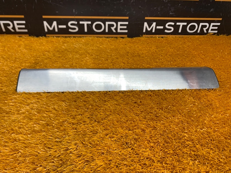 Накладка на порог салона, 350 рублей, Красноярск