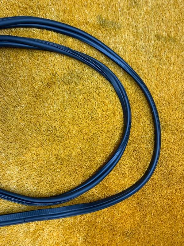 Уплотнитель двери багажника, 930 рублей, Красноярск