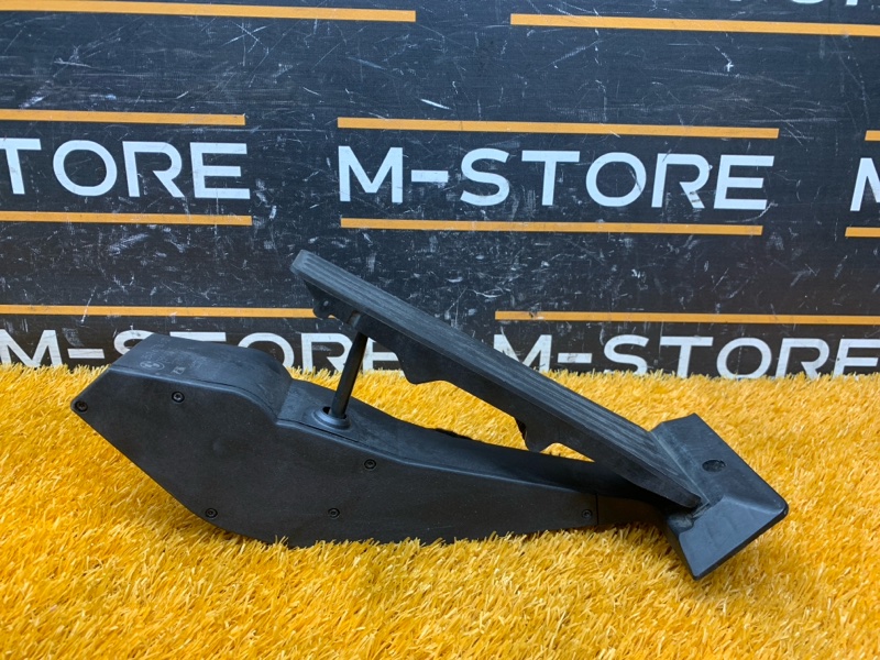 педаль газа, 500 рублей, Красноярск