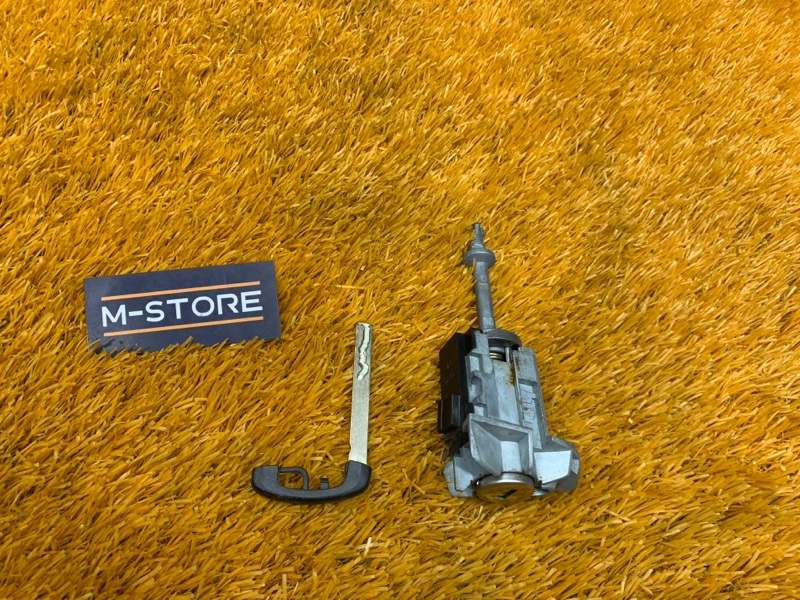 Личинка замка двери, 1920 рублей, Красноярск