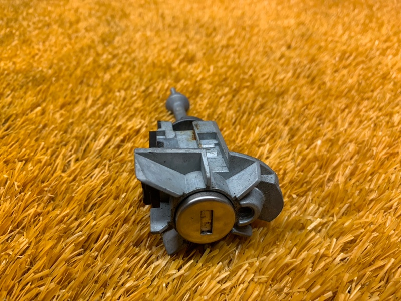 Личинка замка двери, 1920 рублей, Красноярск