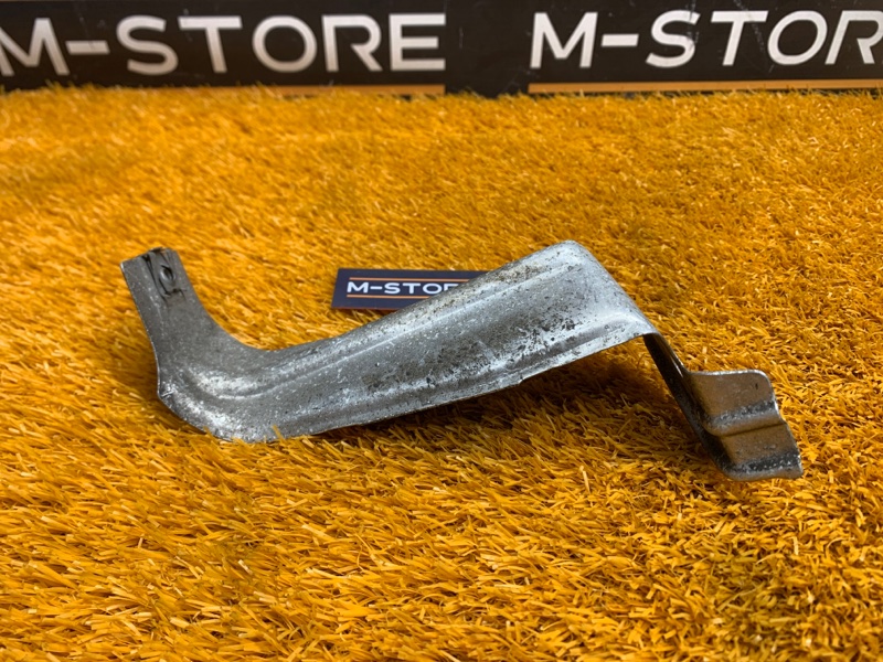 Кронштейн теплового экрана, 300 рублей, Красноярск