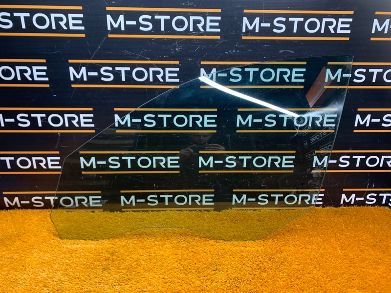 Стекло боковое, 500 рублей, Красноярск