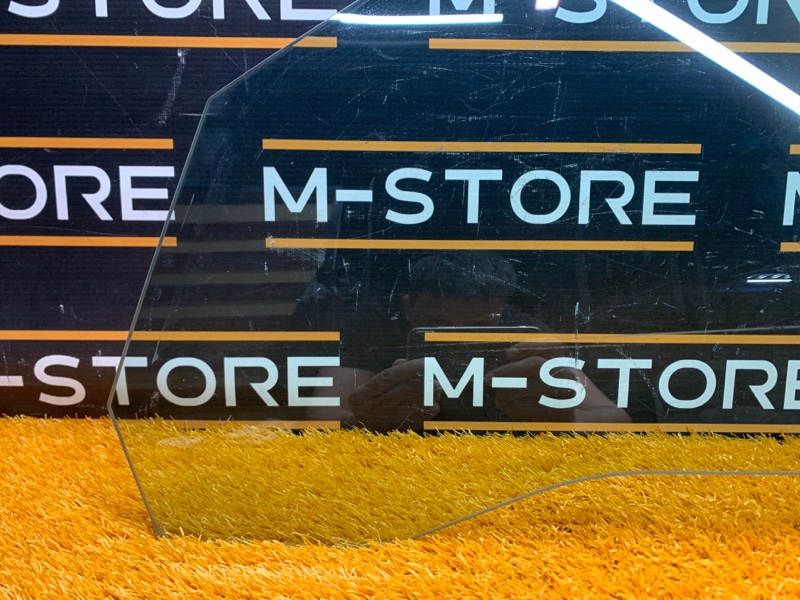 Стекло боковое, 500 рублей, Красноярск