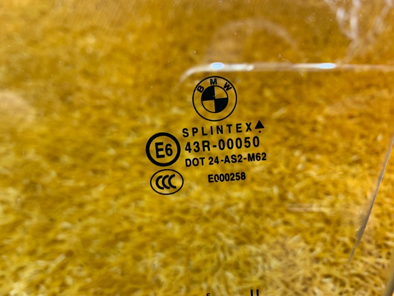 Стекло боковое, 500 рублей, Красноярск