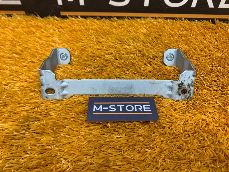 Крепление подкрылка, 300 рублей, Красноярск