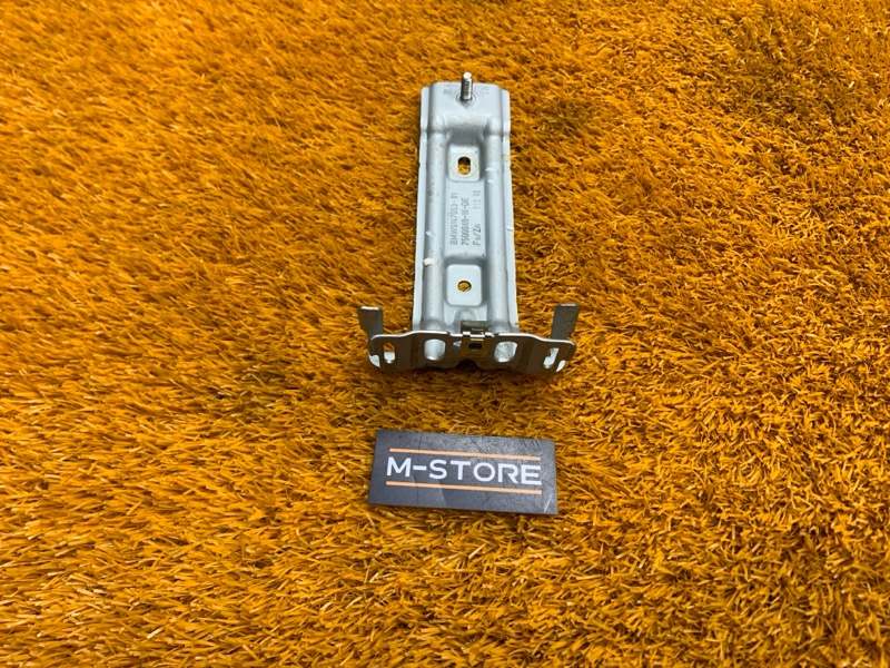 кронштейн центральной консоли, 300 рублей, Красноярск