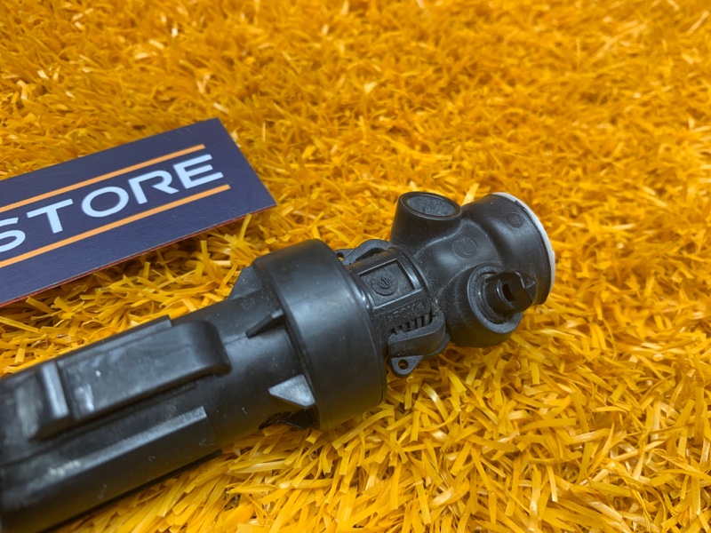 Форсунка омывателя фары, 2140 рублей, Красноярск