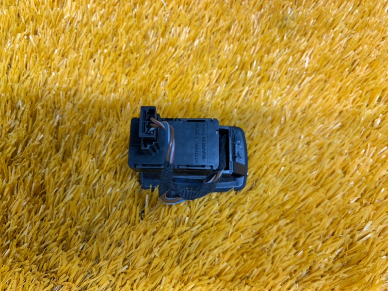 кнопка стеклоподъемника, 300 рублей, Красноярск