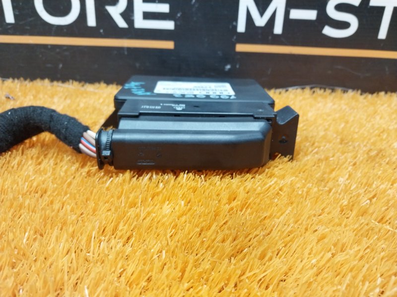 Блок управления стояночным тормозом, 500 рублей, Красноярск