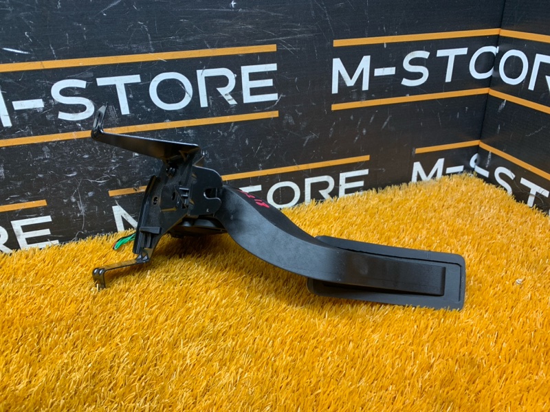 педаль газа, 1420 рублей, Красноярск