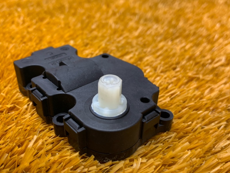 привод заслонки отопителя, 100 рублей, Красноярск