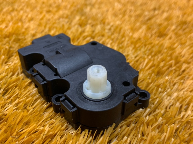 привод заслонки отопителя, 100 рублей, Красноярск