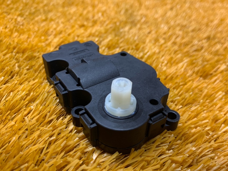 привод заслонки отопителя, 100 рублей, Красноярск