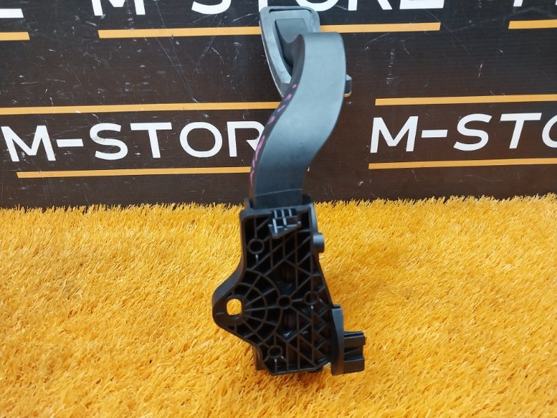 педаль газа, 1420 рублей, Красноярск