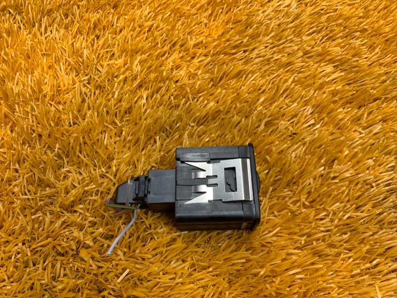 Кнопка освещения панели приборов, 250 рублей, Красноярск