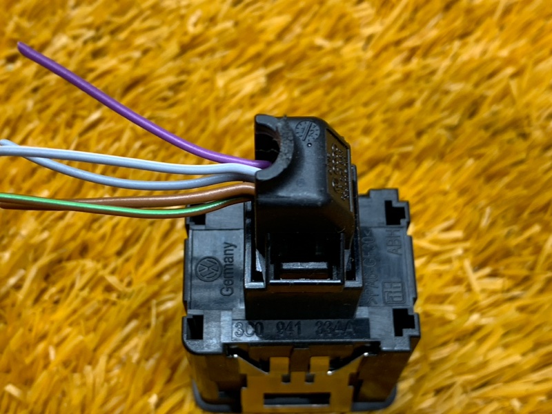 Кнопка освещения панели приборов, 250 рублей, Красноярск