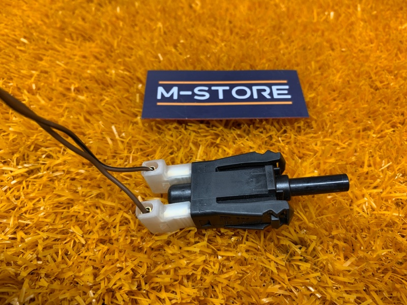 Концевик стояночного тормоза, 200 рублей, Красноярск