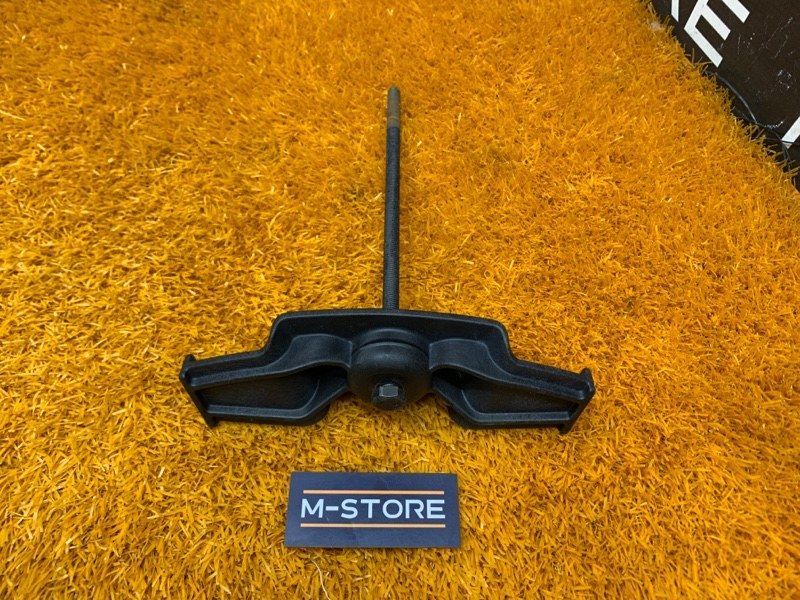 крепление запасного колеса, 640 рублей, Красноярск