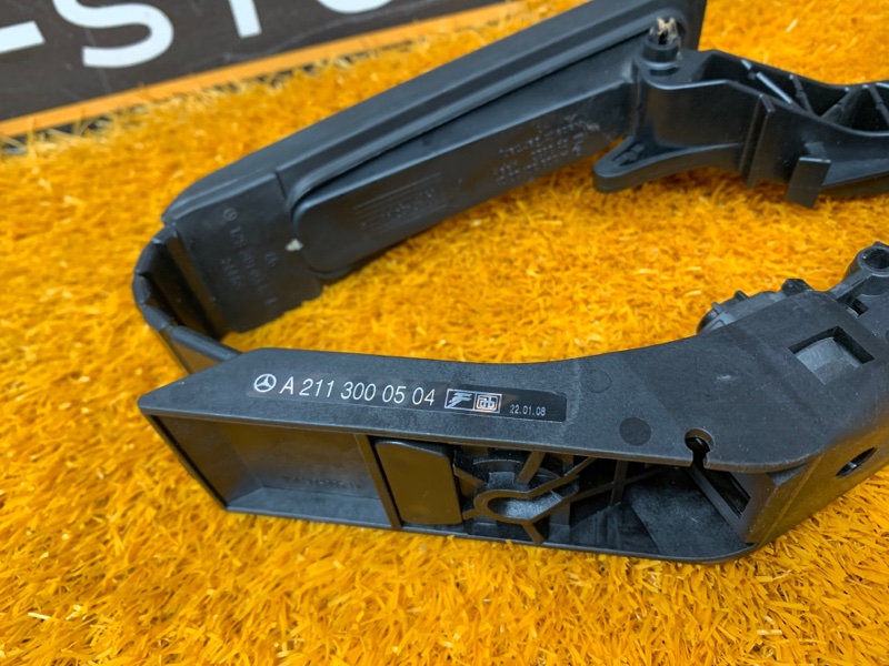 педаль газа, 1000 рублей, Красноярск