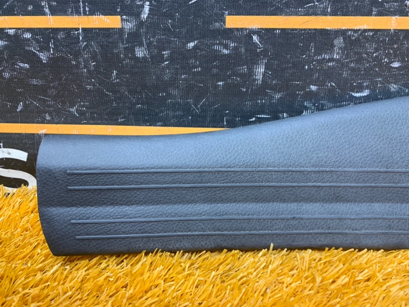 Накладка на порог салона, 370 рублей, Красноярск