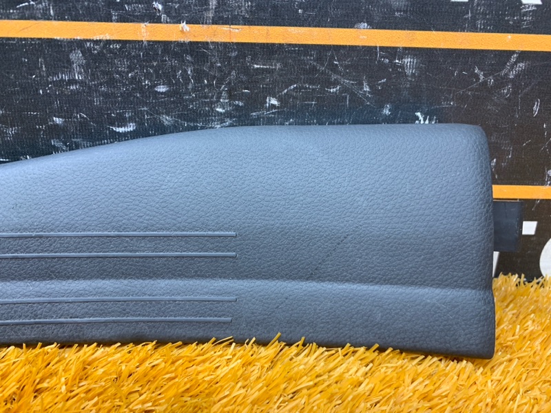 Накладка на порог салона, 370 рублей, Красноярск