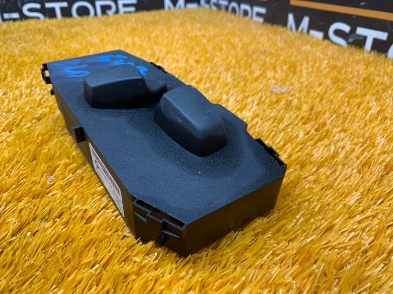 кнопка регулировки сиденья, 1400 рублей, Красноярск