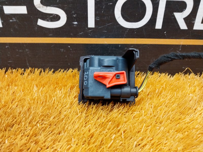 Замок лючка бензобака, 1080 рублей, Красноярск