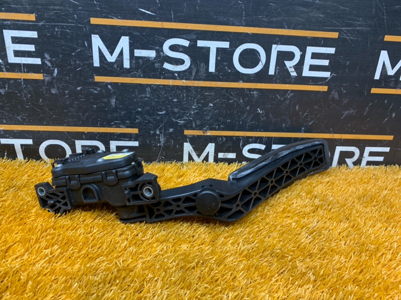 педаль газа, 500 рублей, Красноярск