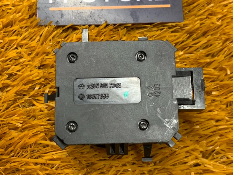 кнопка регулировки сиденья, 700 рублей, Красноярск