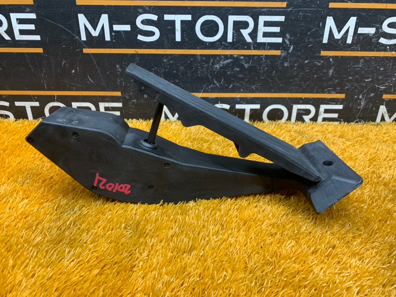 педаль газа, 500 рублей, Красноярск