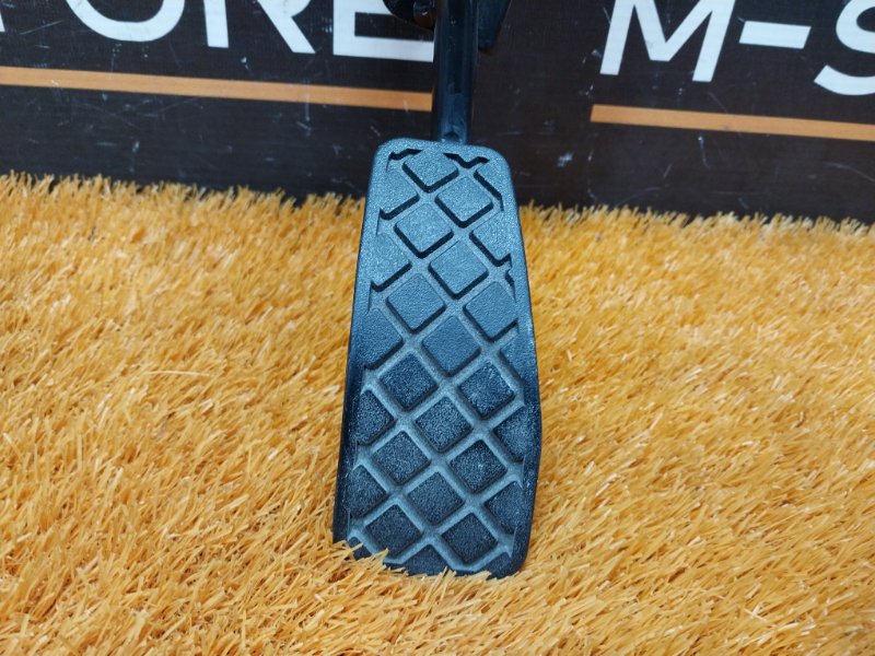 педаль газа, 450 рублей, Красноярск