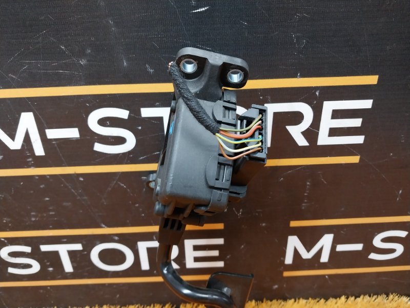 педаль газа, 450 рублей, Красноярск