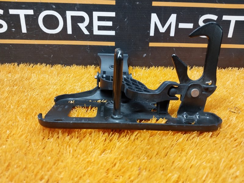 замок капота, 500 рублей, Красноярск