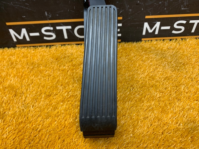 педаль газа, 1800 рублей, Красноярск