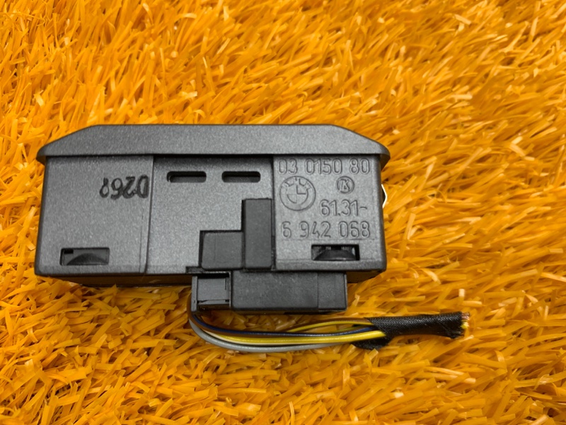 Кнопка люка, 300 рублей, Красноярск