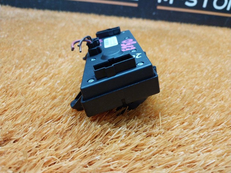 Кнопка включения парктроников, 350 рублей, Красноярск