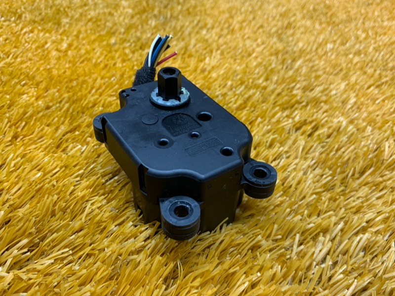 привод заслонки отопителя, 250 рублей, Красноярск