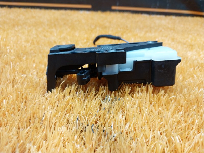 Замок лючка бензобака, 470 рублей, Красноярск