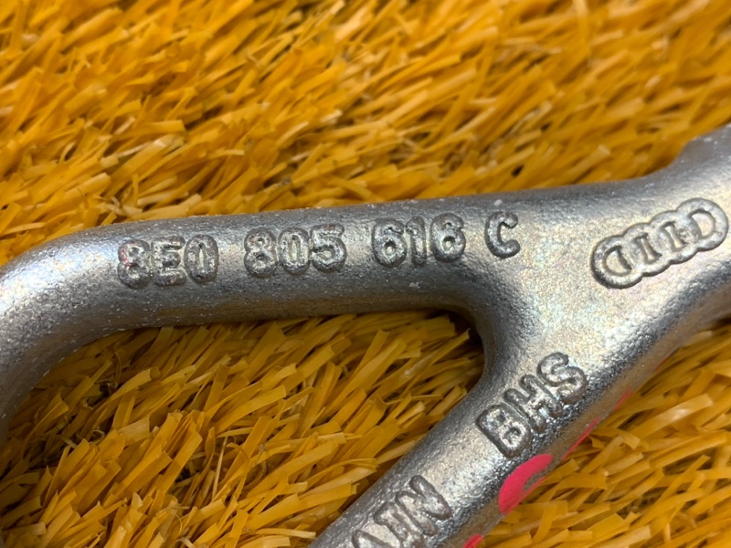 Крюк буксировочный, 1300 рублей, Красноярск