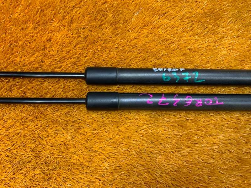 амортизатор багажника, 1000 рублей, Красноярск