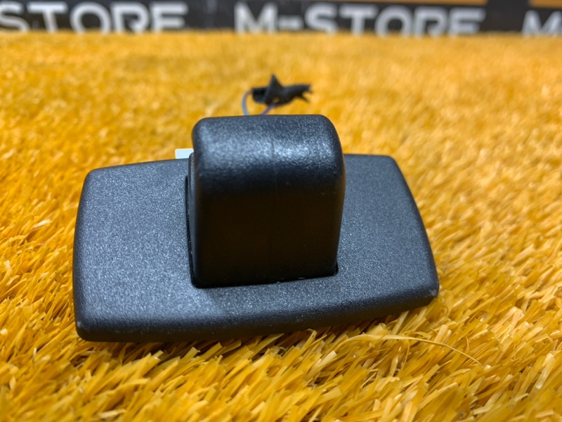 Крючок солнцезащитного козырька, 350 рублей, Красноярск