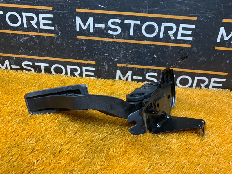 педаль газа, 1420 рублей, Красноярск