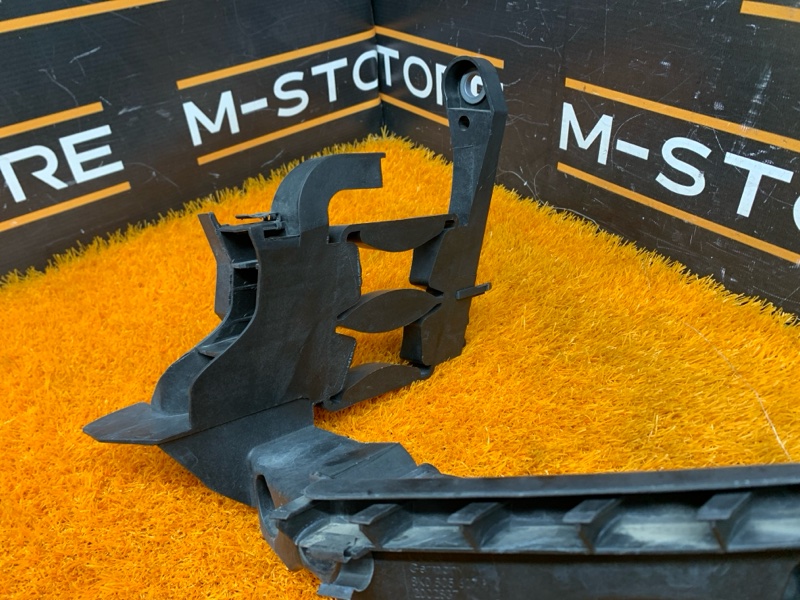 кронштейн фары, 2000 рублей, Красноярск