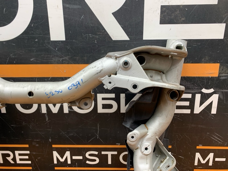 Балка поперечная (подрамник), 5900 рублей, Красноярск