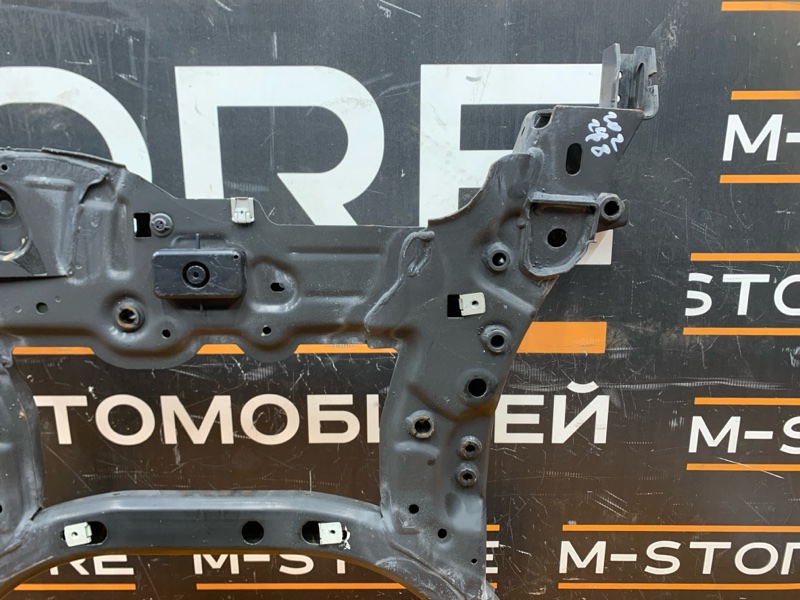 Балка поперечная (подрамник), 9000 рублей, Красноярск