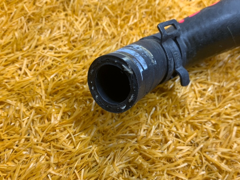 Патрубок системы охлаждения, 200 рублей, Красноярск