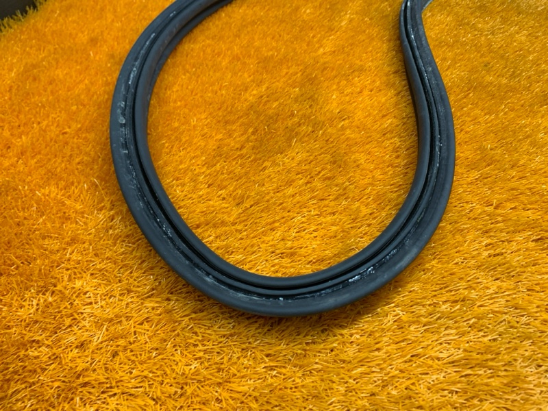 Уплотнитель двери багажника, 2240 рублей, Красноярск