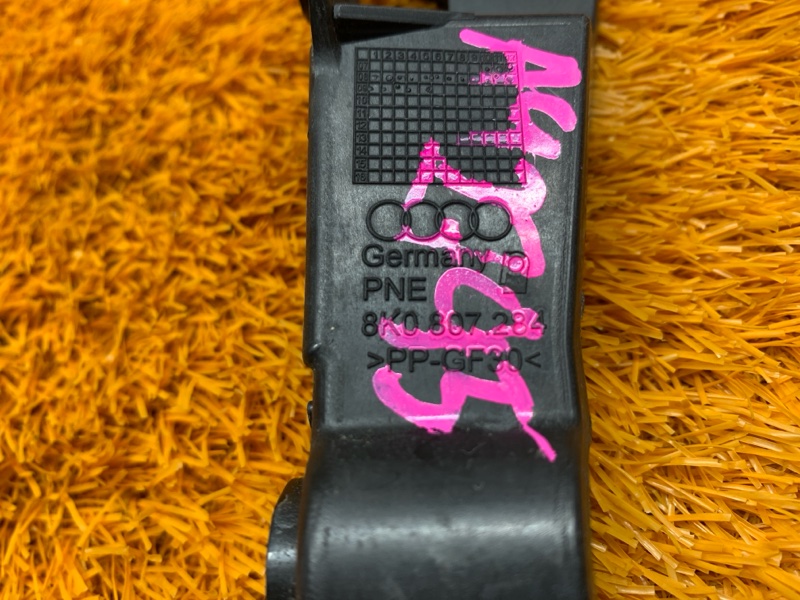 крепление бампера, 750 рублей, Красноярск