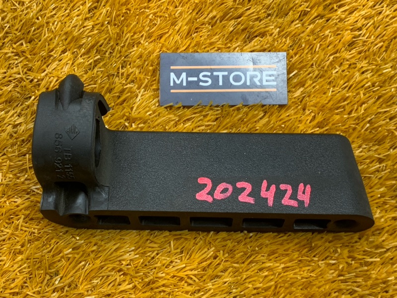 Кронштейн трубки системы охлаждения, 350 рублей, Красноярск